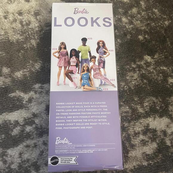 Mattel Barbie Signature Looks Doll #24 (NEW) - Picture 3 of 4